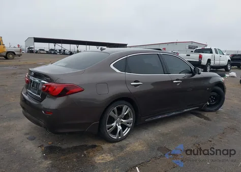 2015 Infiniti Q70L 3.7 z USA, uszkodzony, nr VIN JN1BY1PPXFM601706